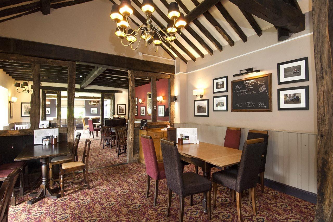 Premier Inn Premier Inn Silverstone Syresham エクステリア 写真