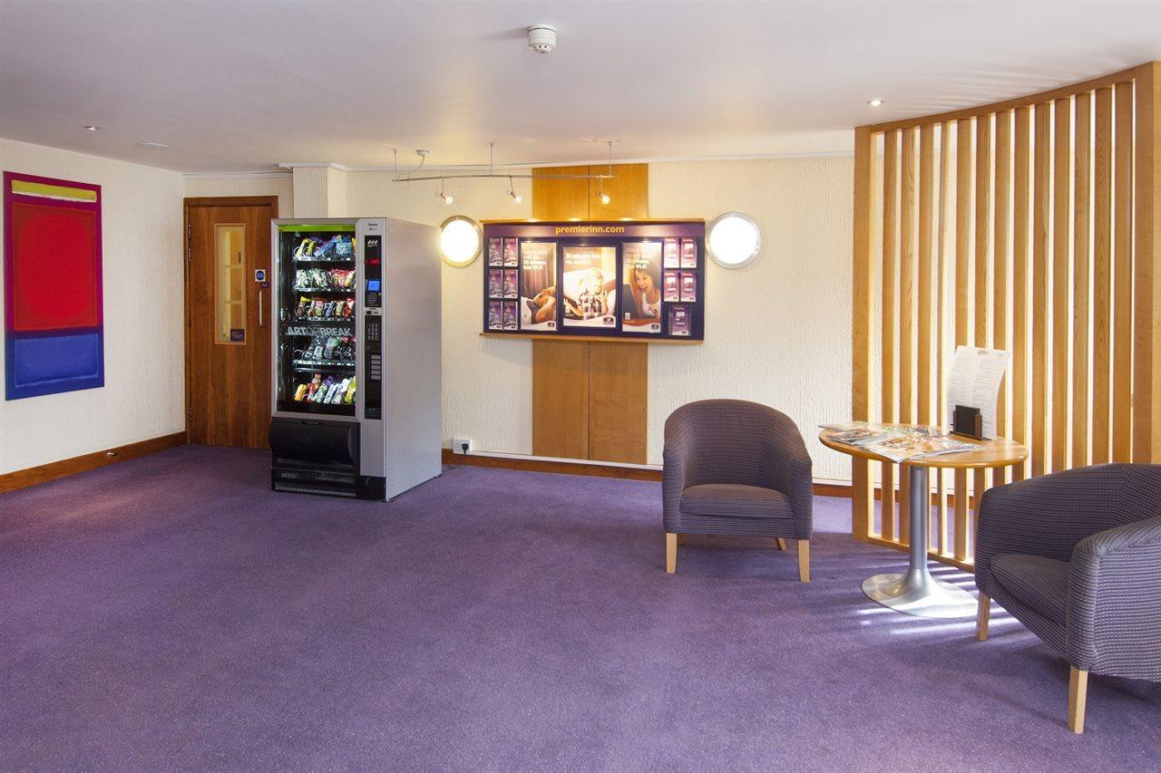 Premier Inn Premier Inn Silverstone Syresham エクステリア 写真
