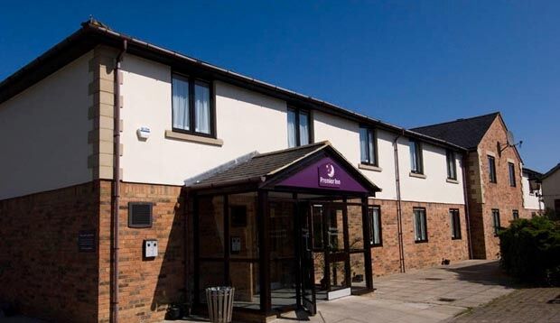 Premier Inn Premier Inn Silverstone Syresham エクステリア 写真